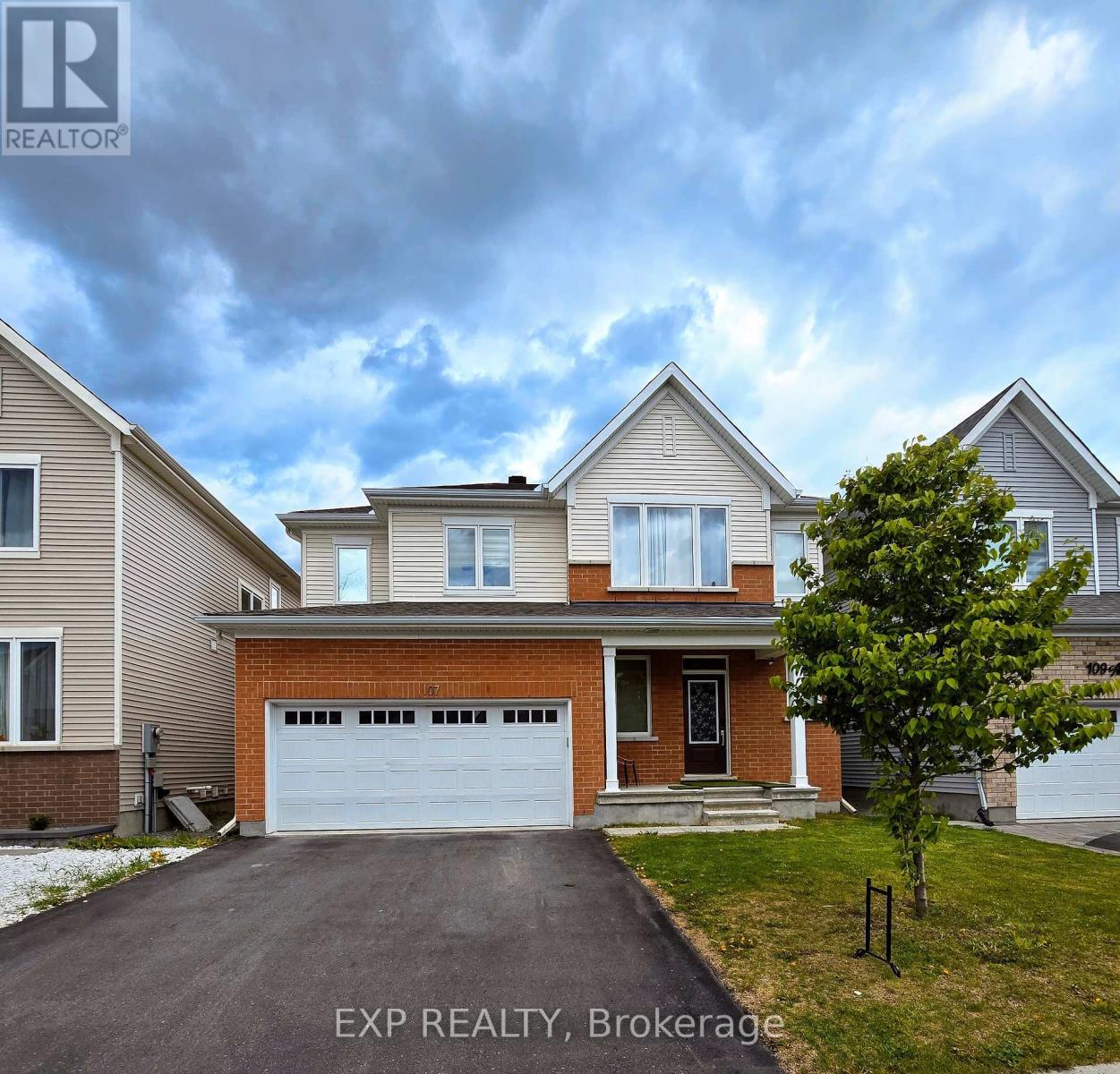 107 AUBRAIS CRESCENT, Ottawa, Ontario