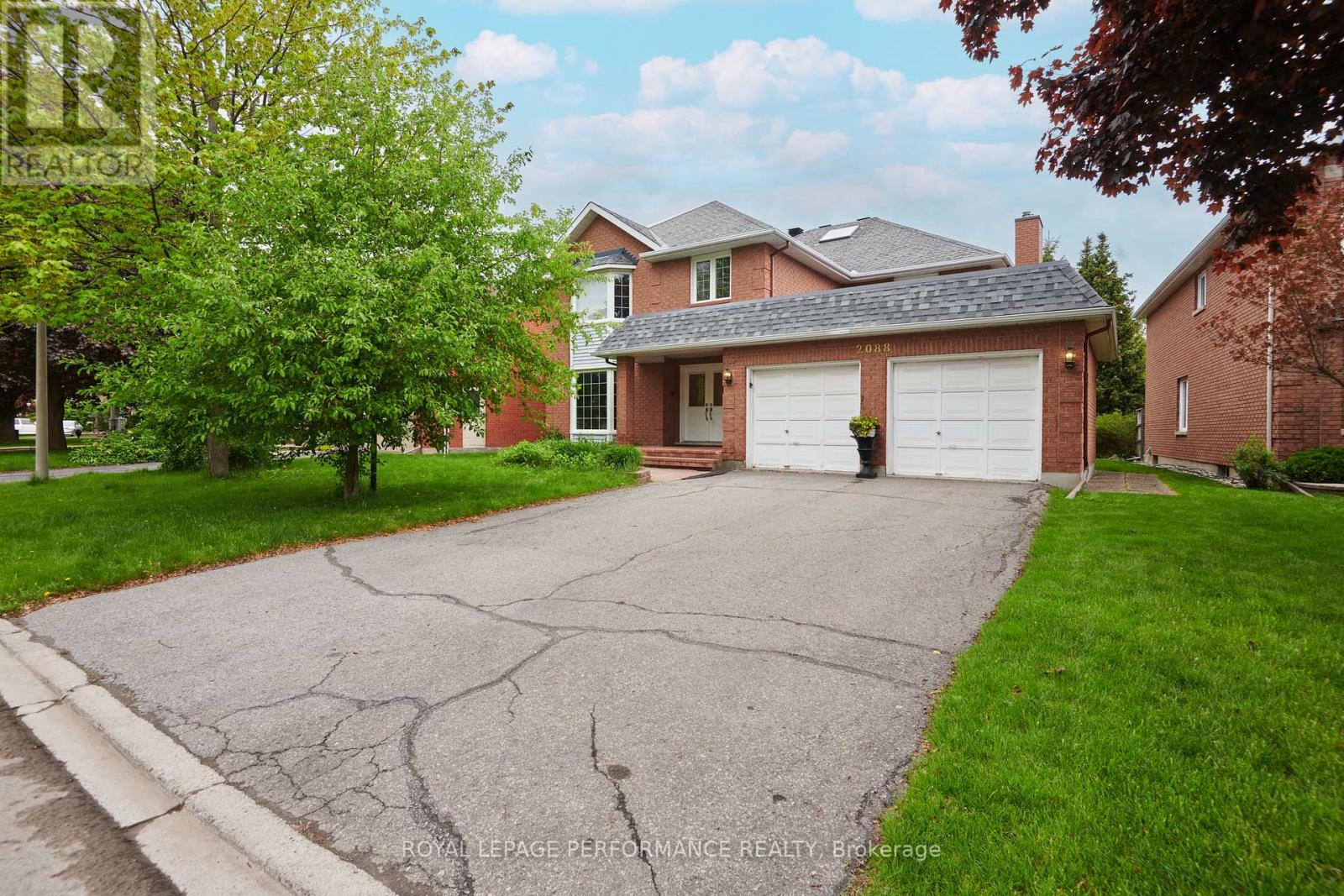 2088 LAMIRA STREET, Ottawa, Ontario