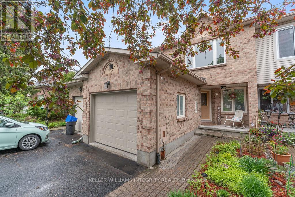 10 BATON COURT, Ottawa, Ontario