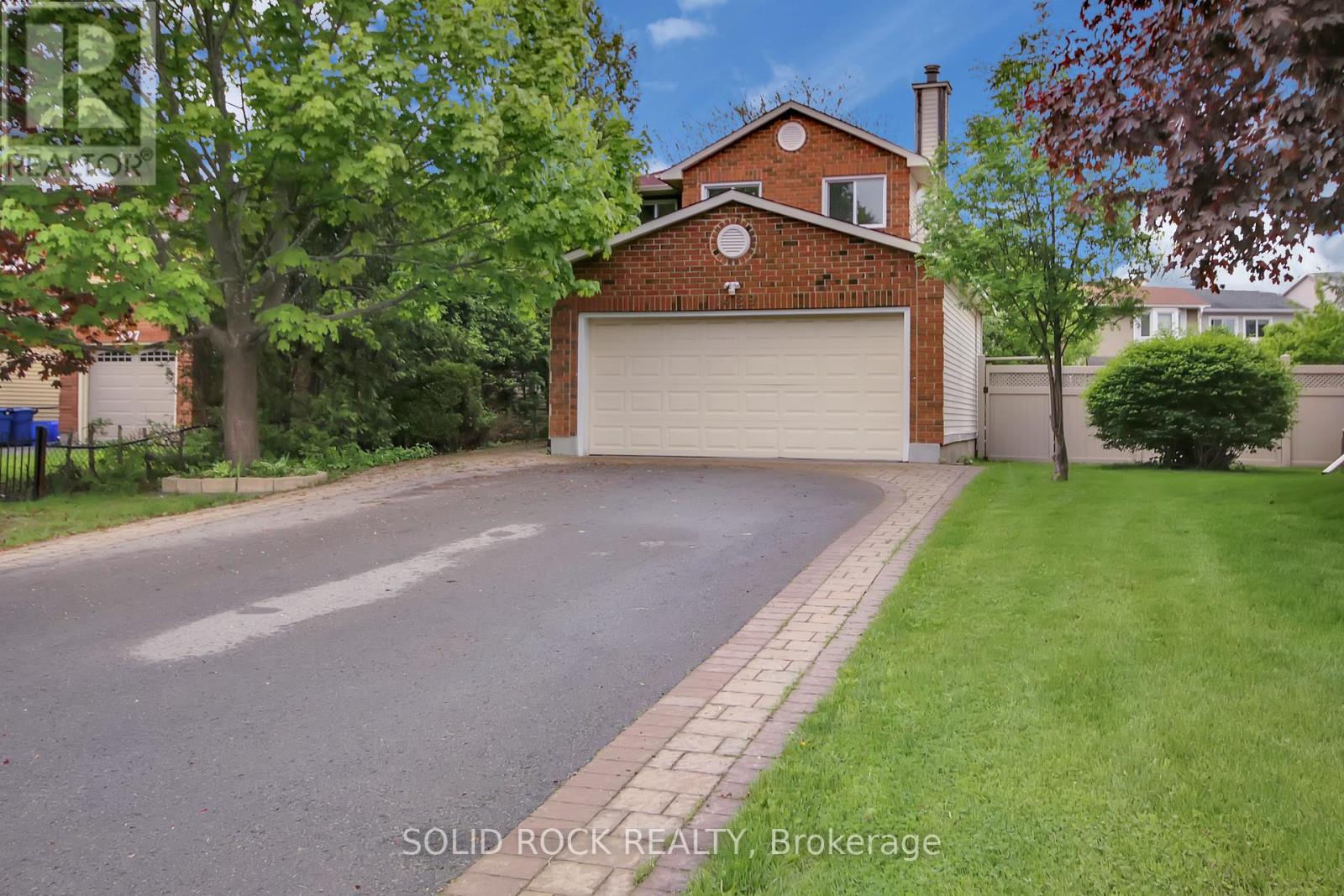 1429 PRESTONE DRIVE, Ottawa, Ontario