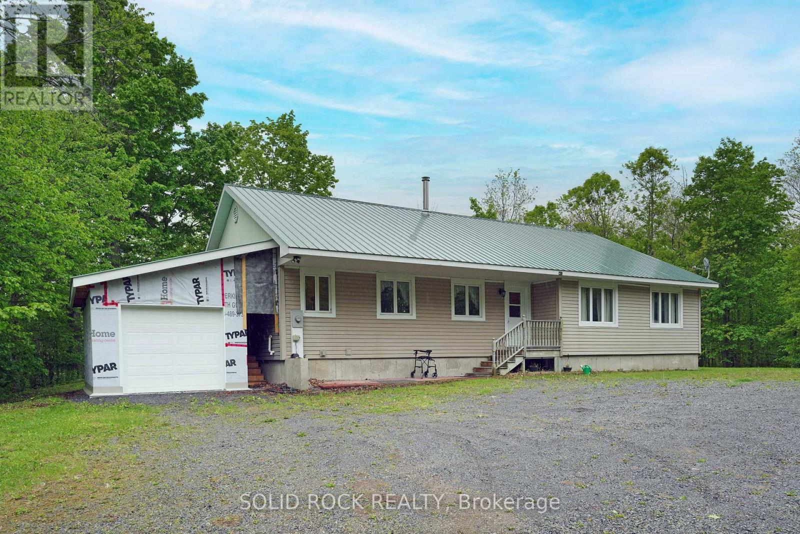 7725 LAWRENCE STREET, Ottawa, Ontario