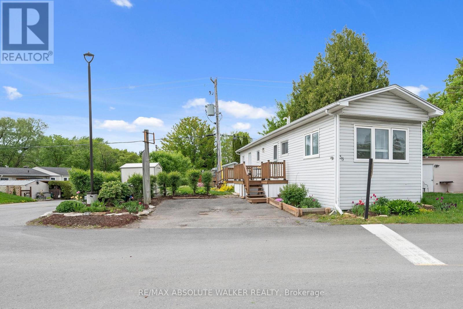38 ASH STREET, Ottawa, Ontario