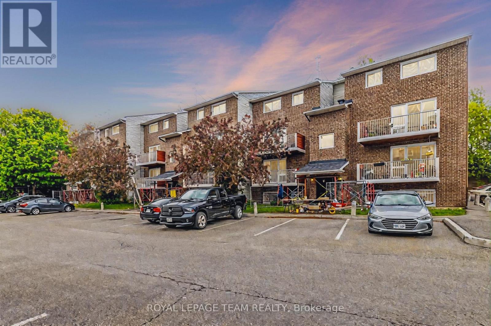 603 - 1589 ST. BERNARD STREET, Ottawa, Ontario