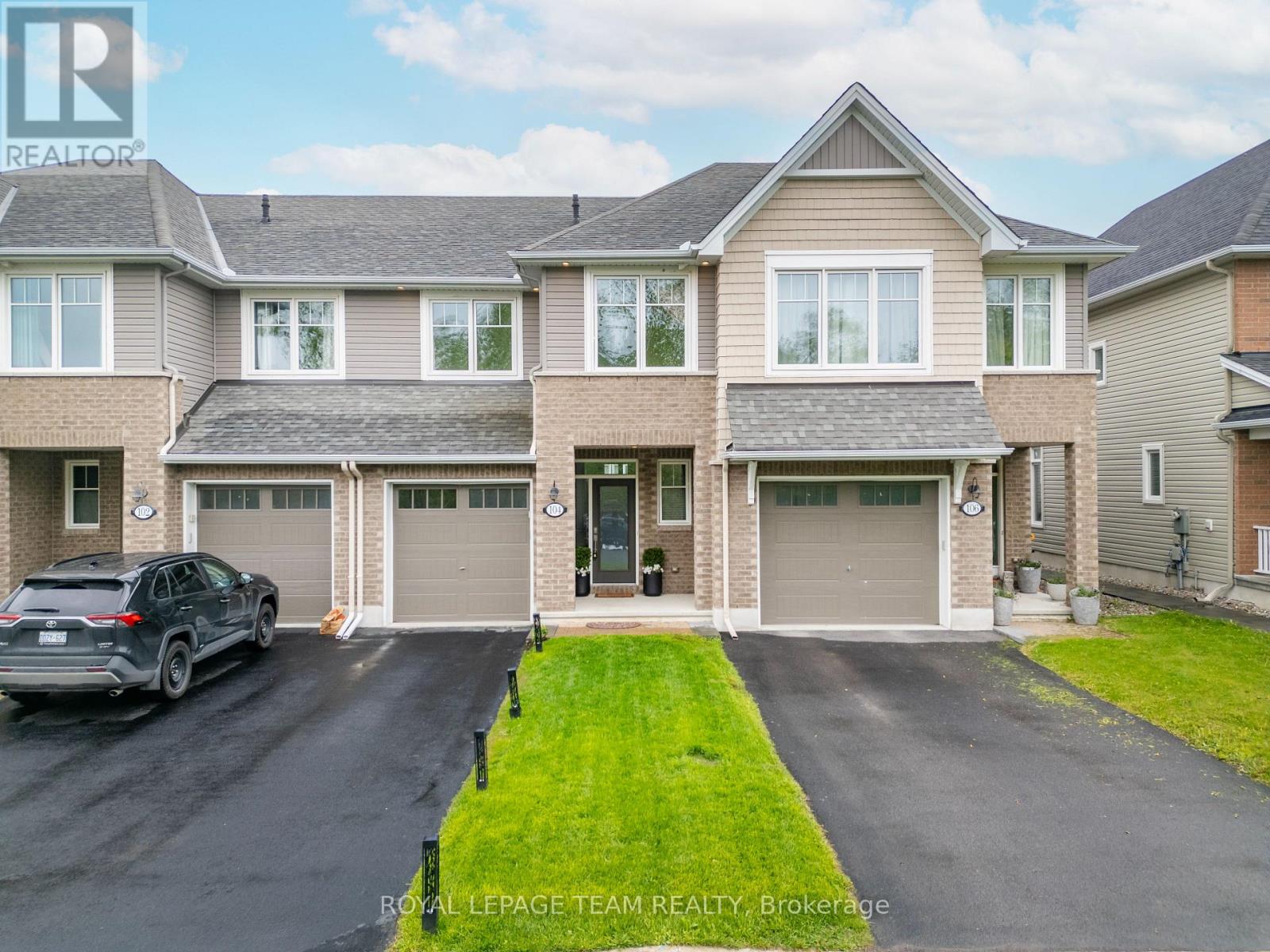 104 HELEN RAPP WAY, Ottawa, Ontario