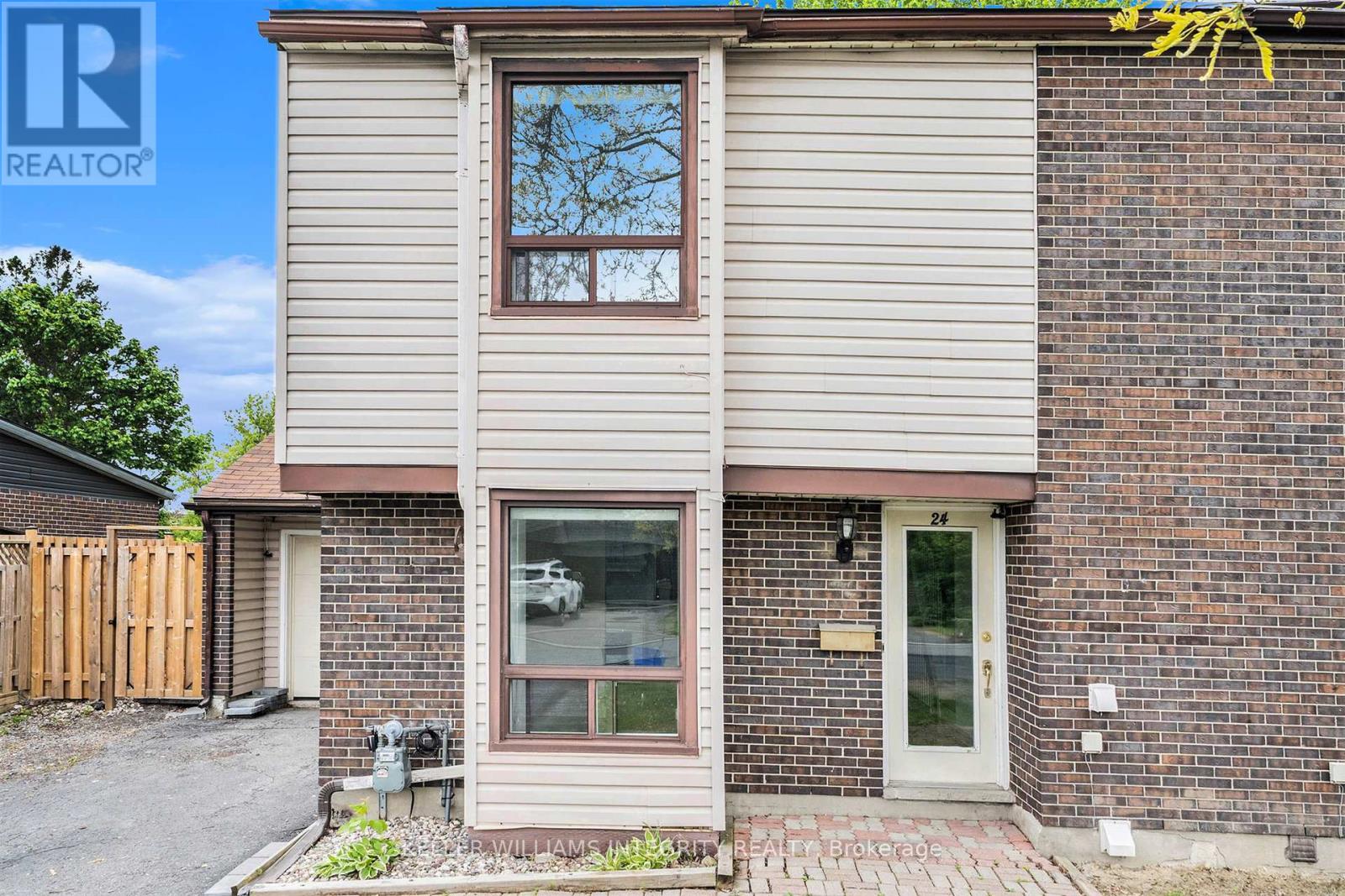 24 ELVASTON AVENUE, Ottawa, Ontario