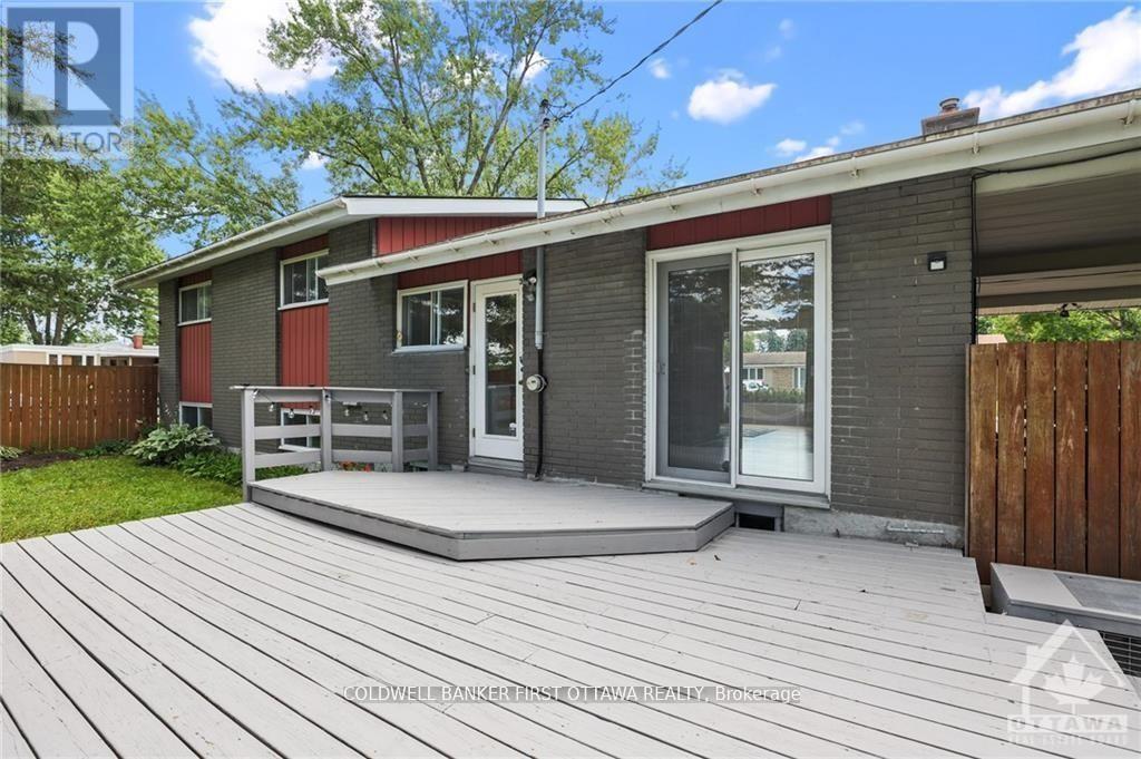 27 HOGAN STREET, Ottawa, Ontario