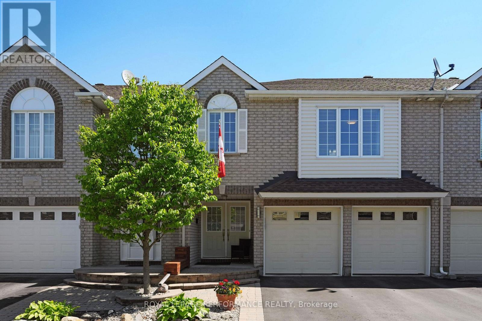 9 MAPLE PARK PRIVATE, Ottawa, Ontario