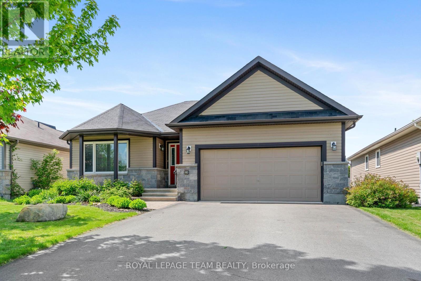 29 WESTERRA WAY, North Grenville, Ontario