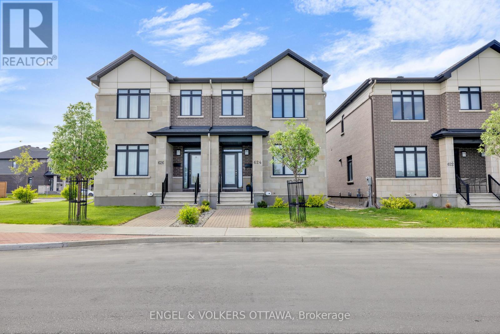 624 MIKINAK ROAD, Ottawa, Ontario