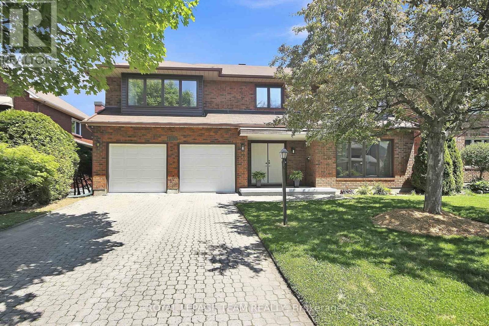 181 KNUDSON DRIVE, Ottawa, Ontario