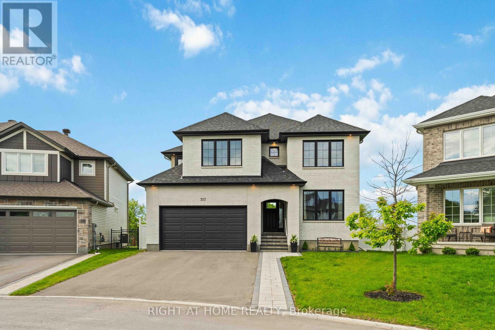 707 KIRKHAM CRESCENT, Ottawa, Ontario