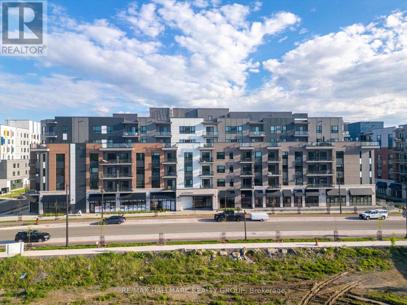 1350 HEMLOCK ROAD, Ottawa, Ontario