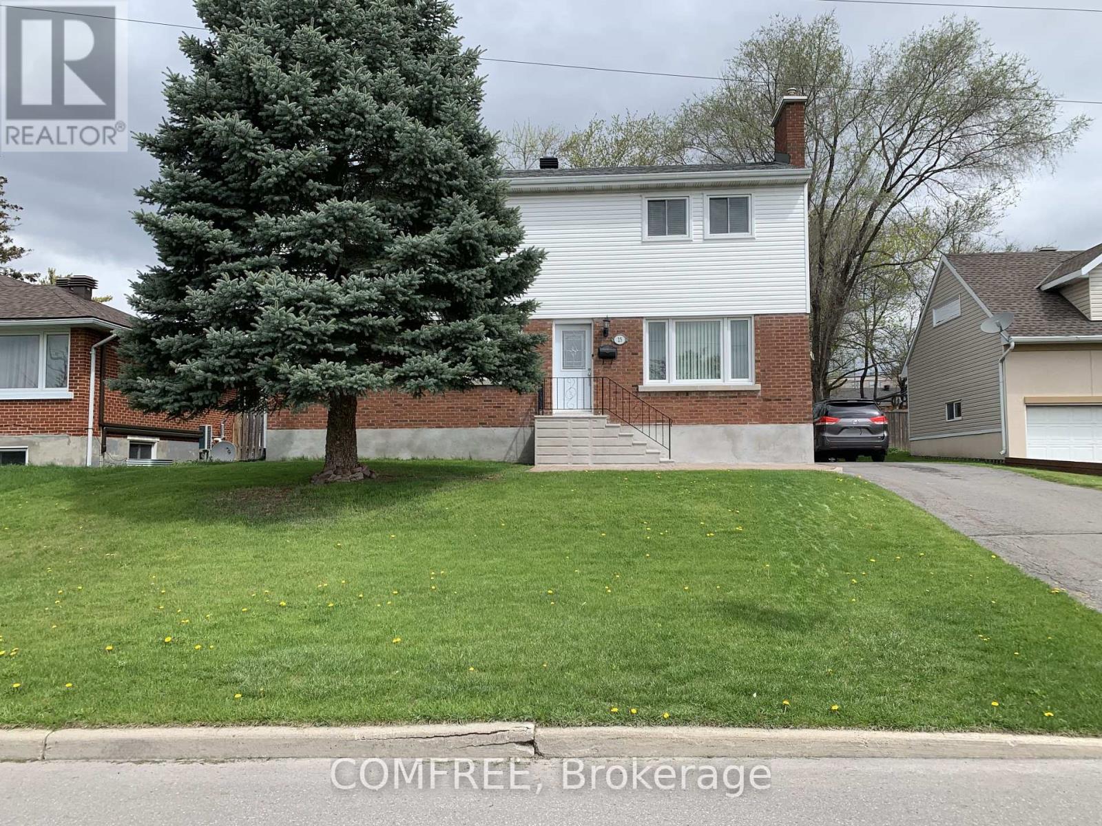 25 SEGUIN STREET, Ottawa, Ontario