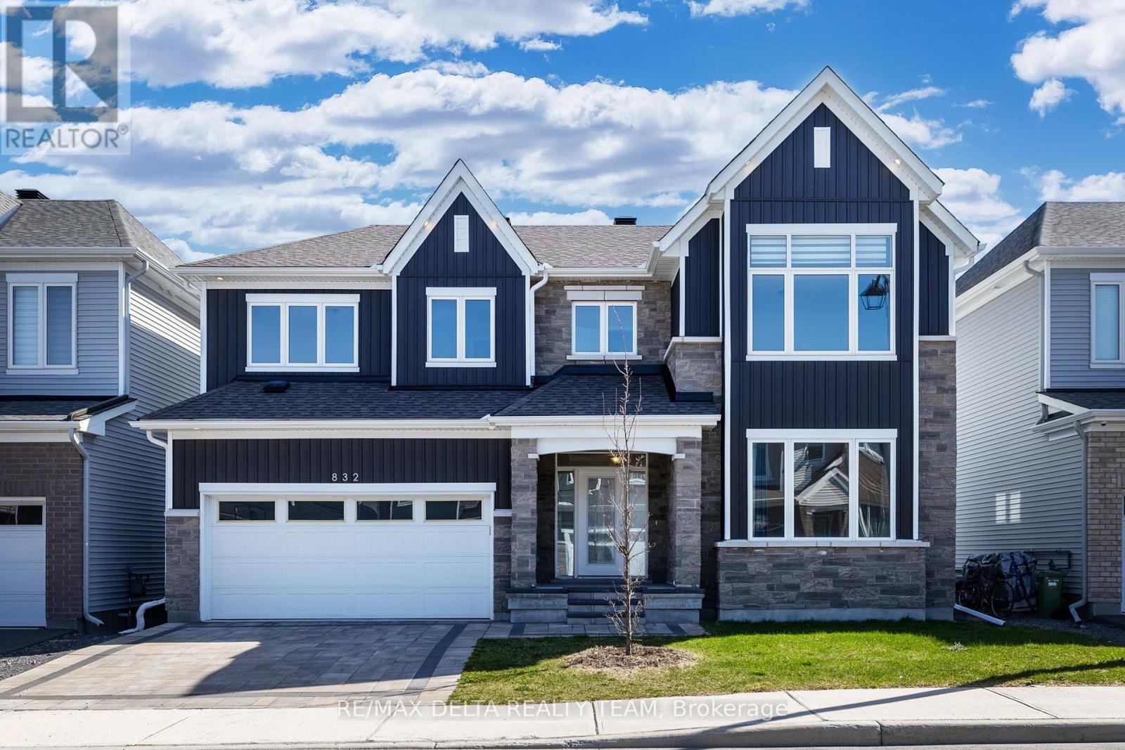 832 MERCIER CRESCENT, Ottawa, Ontario