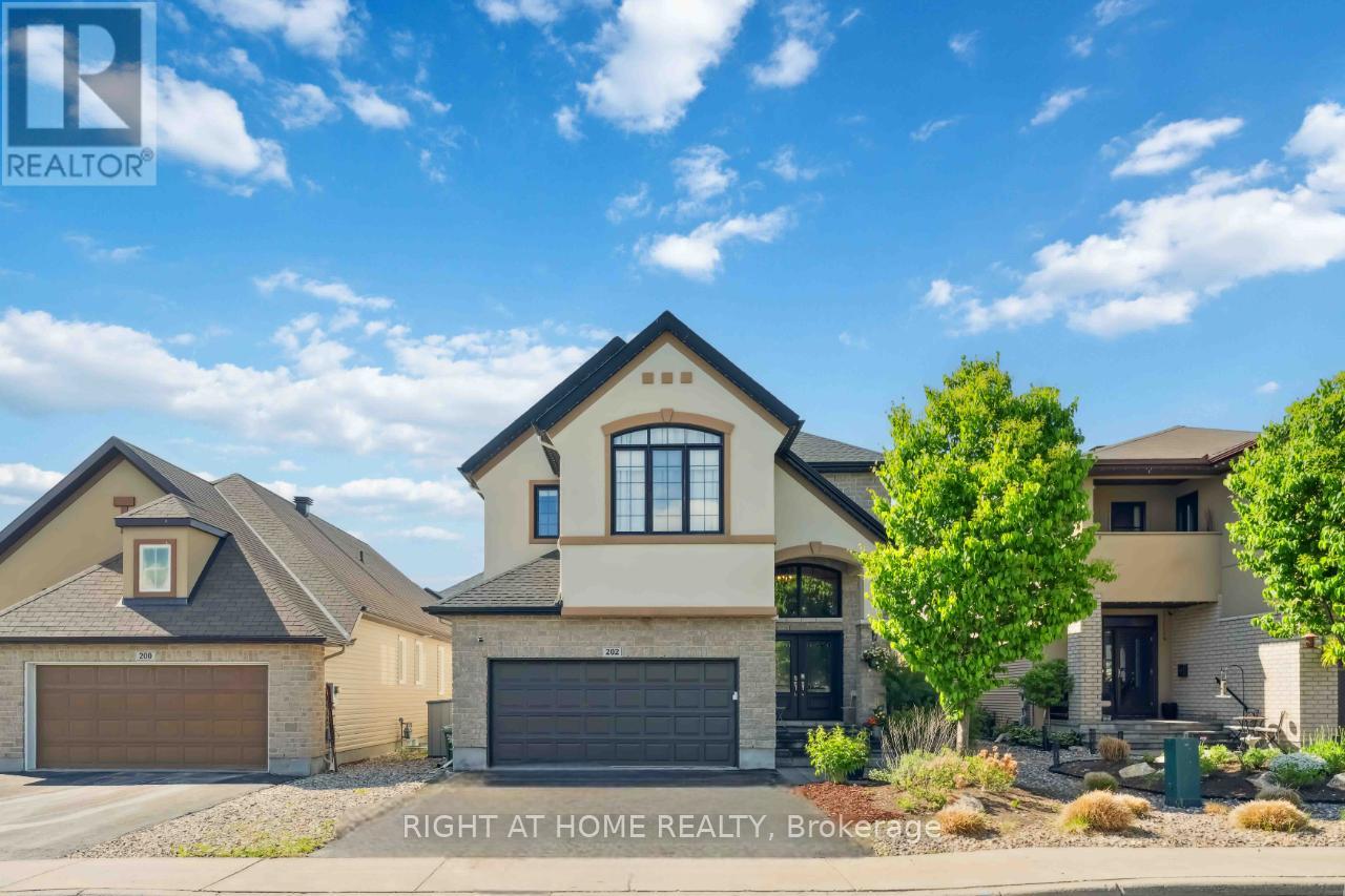 202 BALIKUN HEIGHTS, Ottawa, Ontario