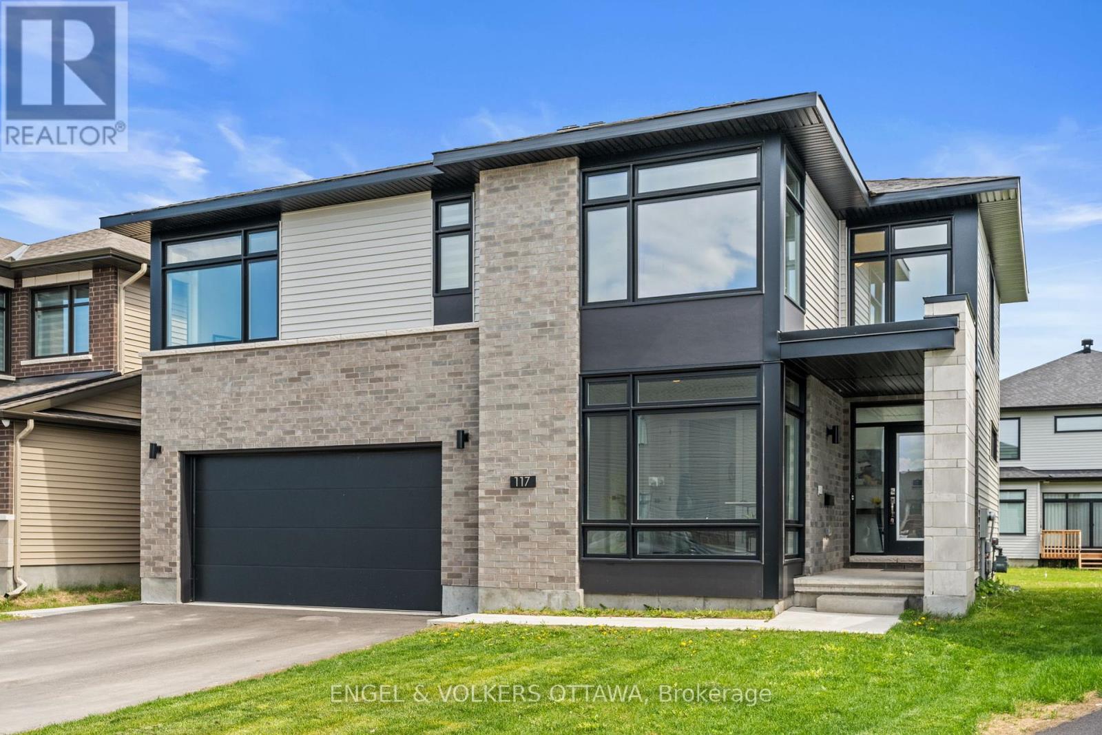 117 ORCHESTRA WAY, Ottawa, Ontario