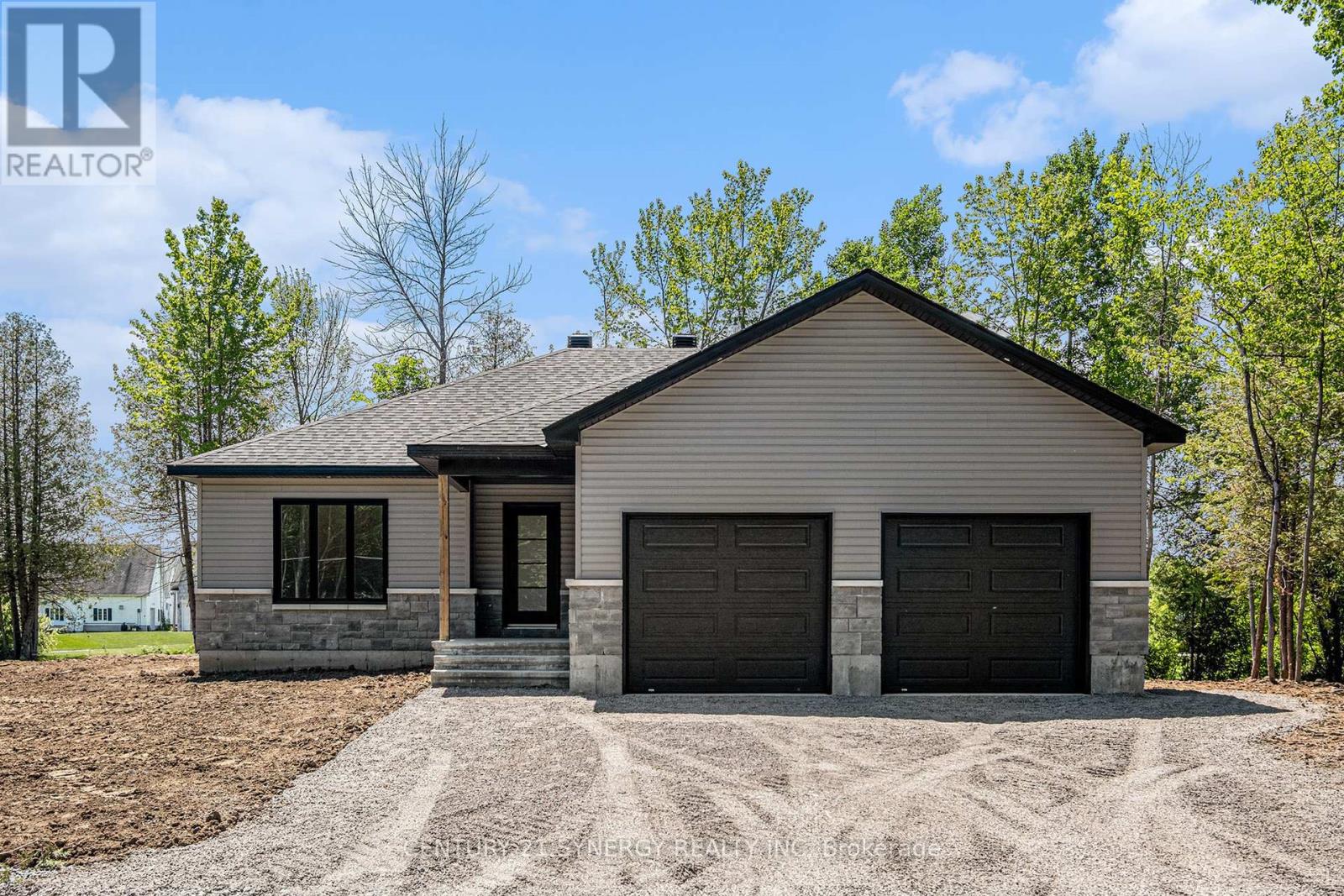 16998 CHEVRIER STREET, North Stormont, Ontario