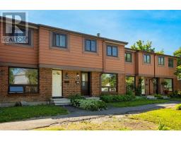 3 - 52C FOXFIELD DRIVE, Ottawa, Ontario