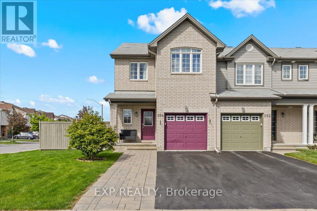 254 ARRITA STREET, Ottawa, Ontario