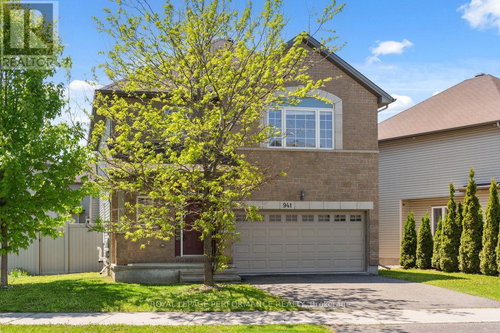 941 ROTARY WAY, Ottawa, Ontario