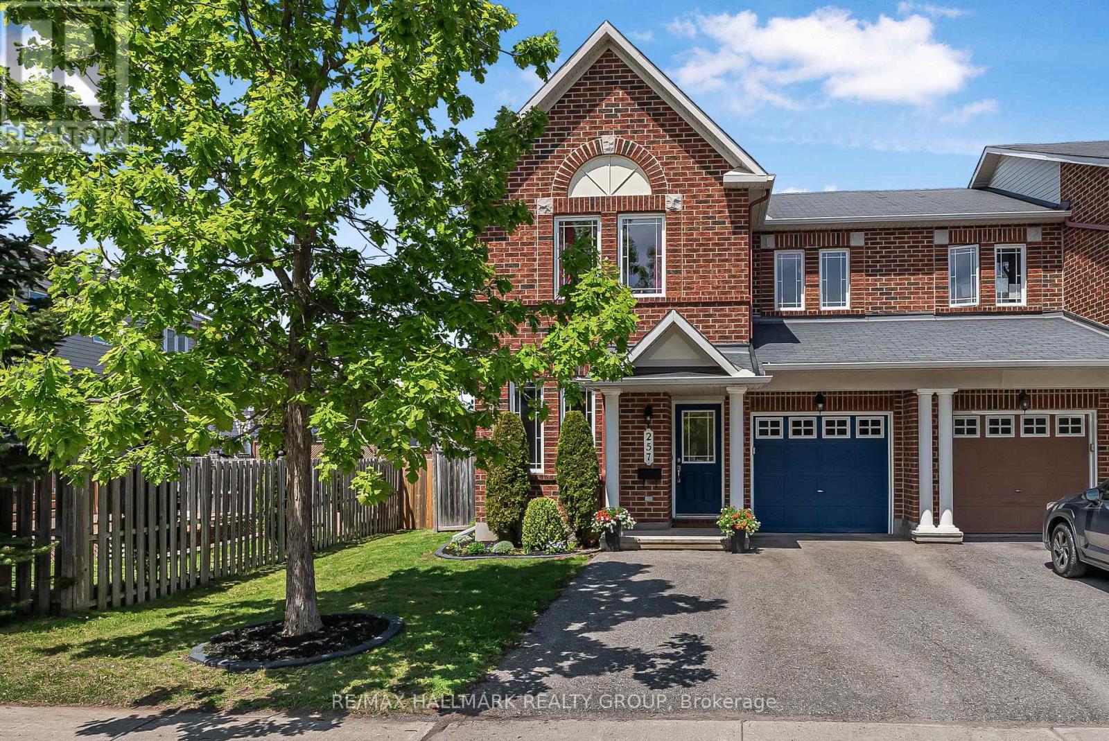 257 MOSS GROVE STREET, Ottawa, Ontario