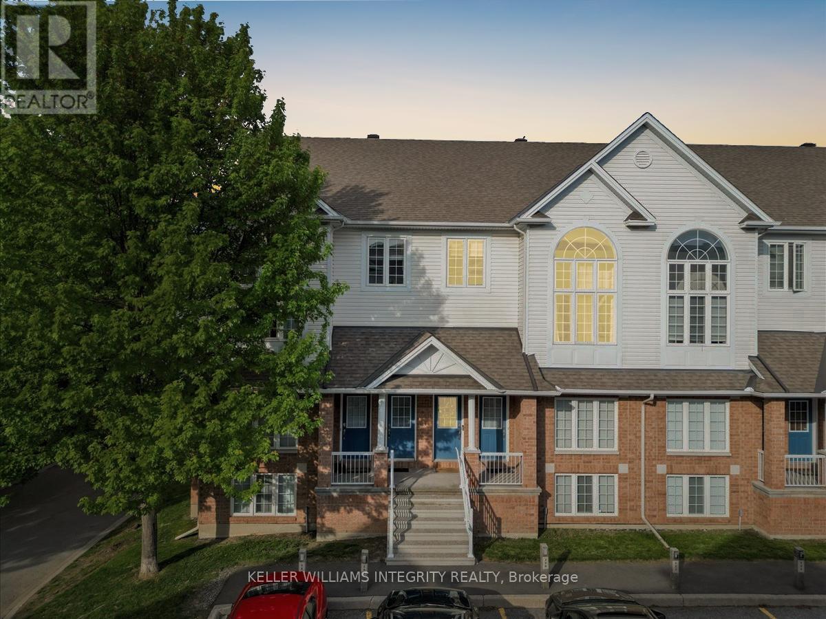 32 - 129 WHARHOL PRIVATE, Ottawa, Ontario