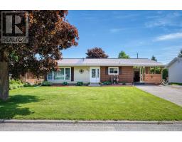 233 ALLAN STREET, Smiths Falls, Ontario