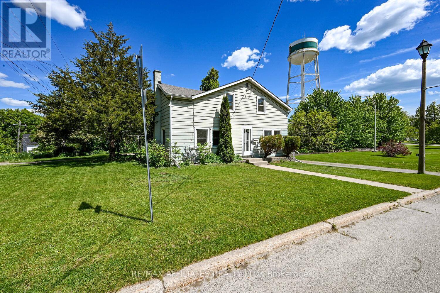 5 STRATHCONA STREET, Smiths Falls, Ontario