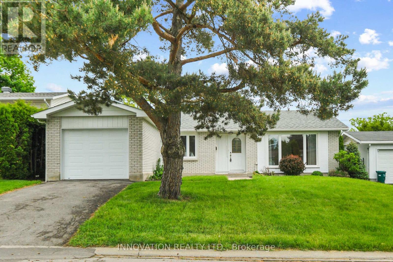 1871 GREENACRE CRESCENT, Ottawa, Ontario
