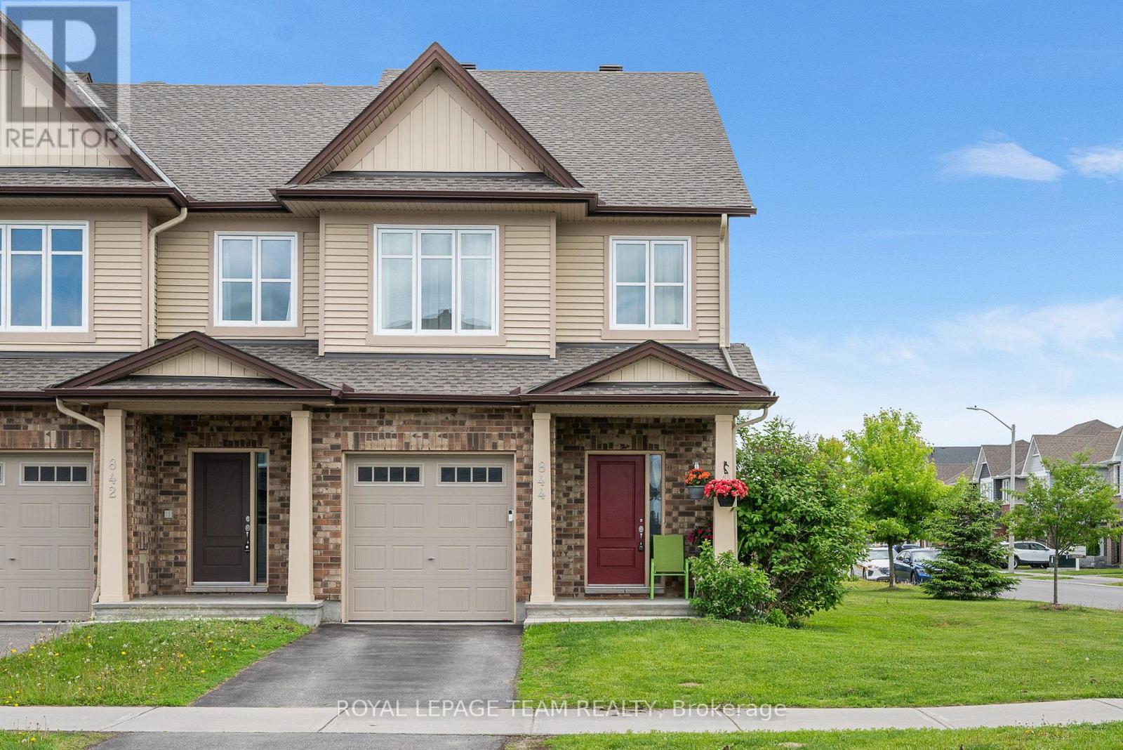 844 CEDAR CREEK DRIVE, Ottawa, Ontario