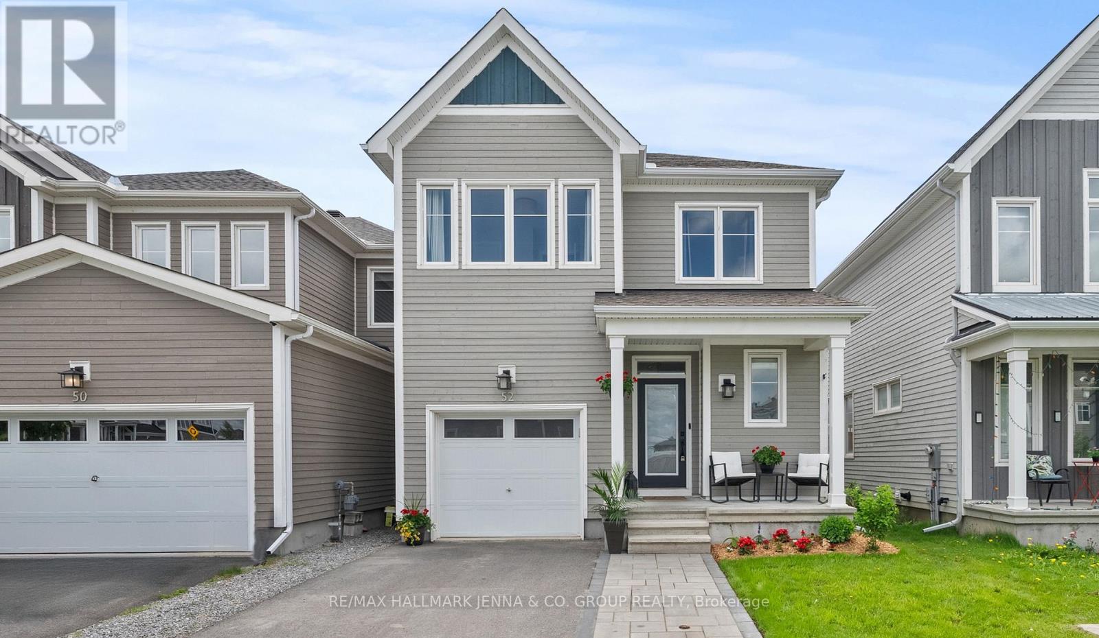 52 HACKAMORE CRESCENT, Ottawa, Ontario