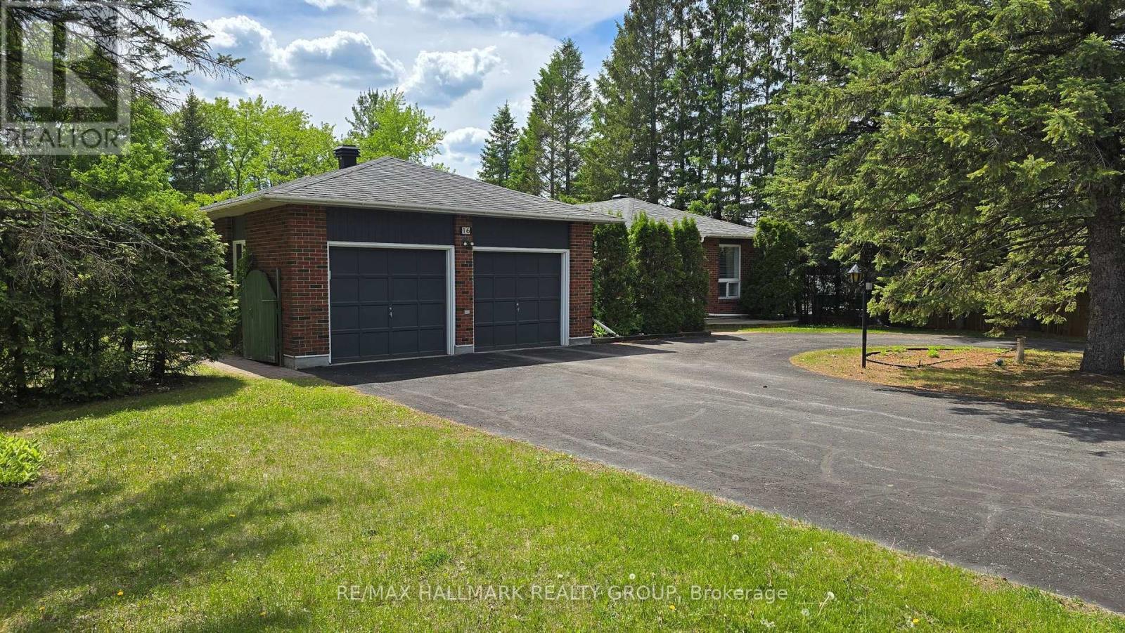 16 CONDUCTOR AVENUE, Ottawa, Ontario
