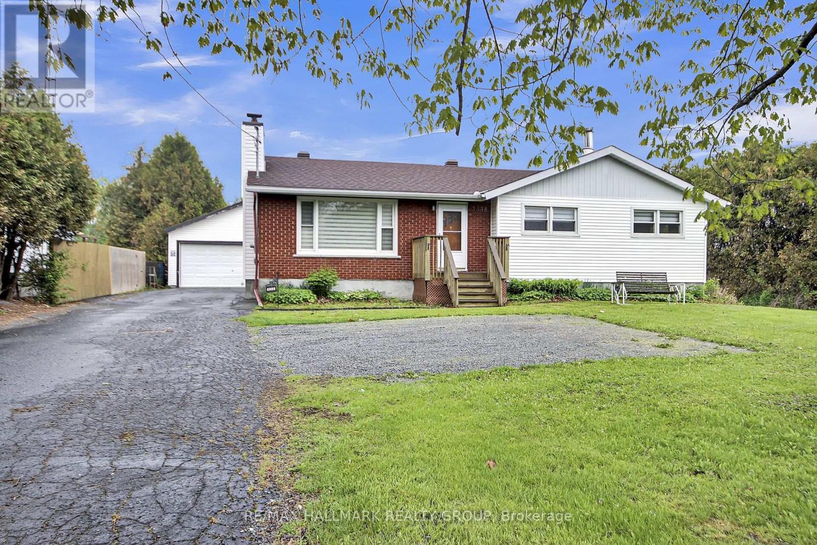 3338 HUNTLEY ROAD, Ottawa, Ontario