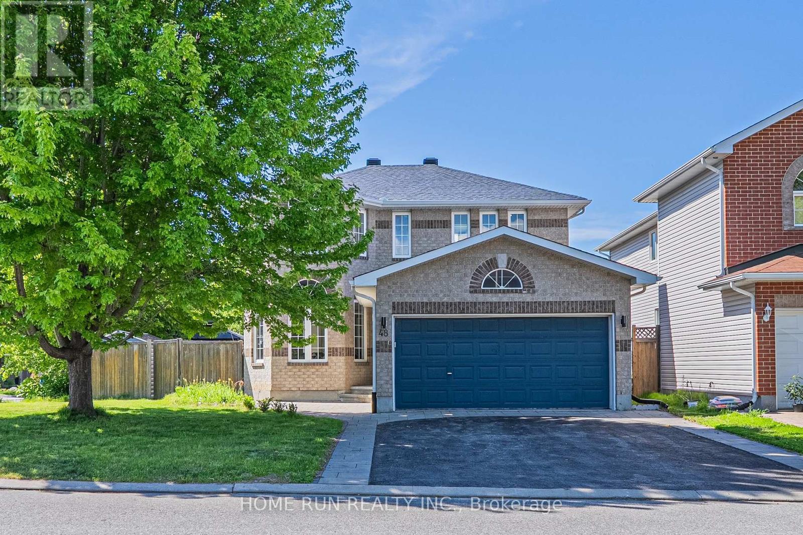 48 WOLISTON CRESCENT, Ottawa, Ontario