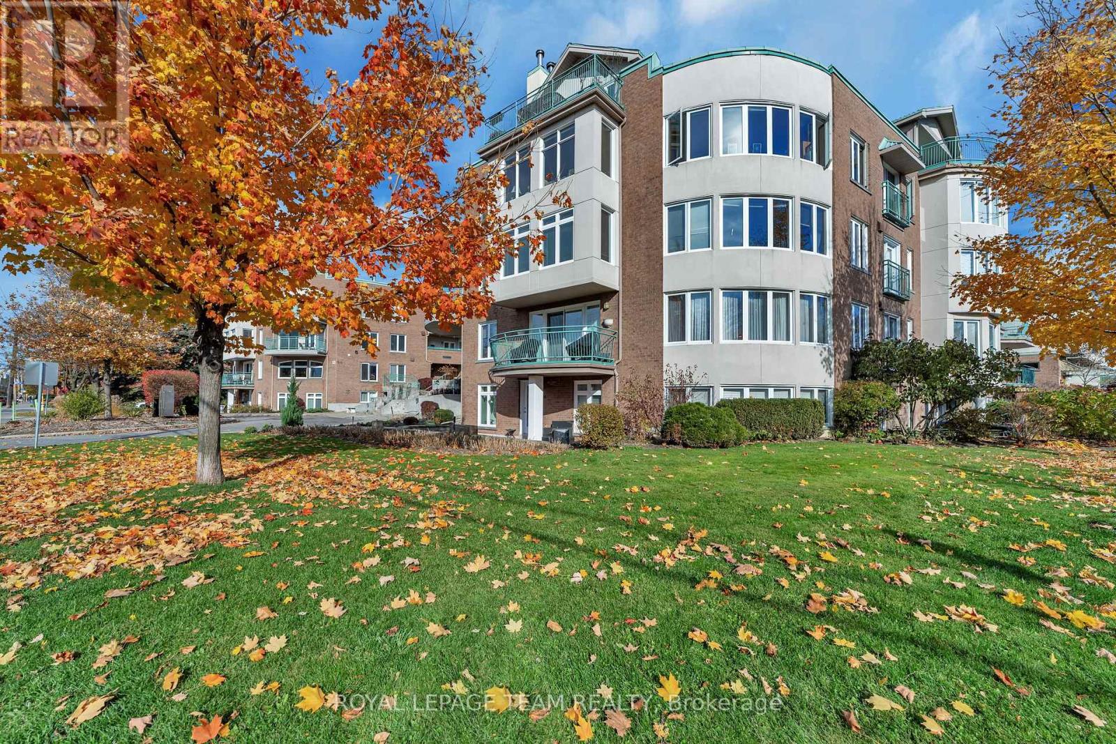 404C - 997 NORTH RIVER ROAD, Ottawa, Ontario