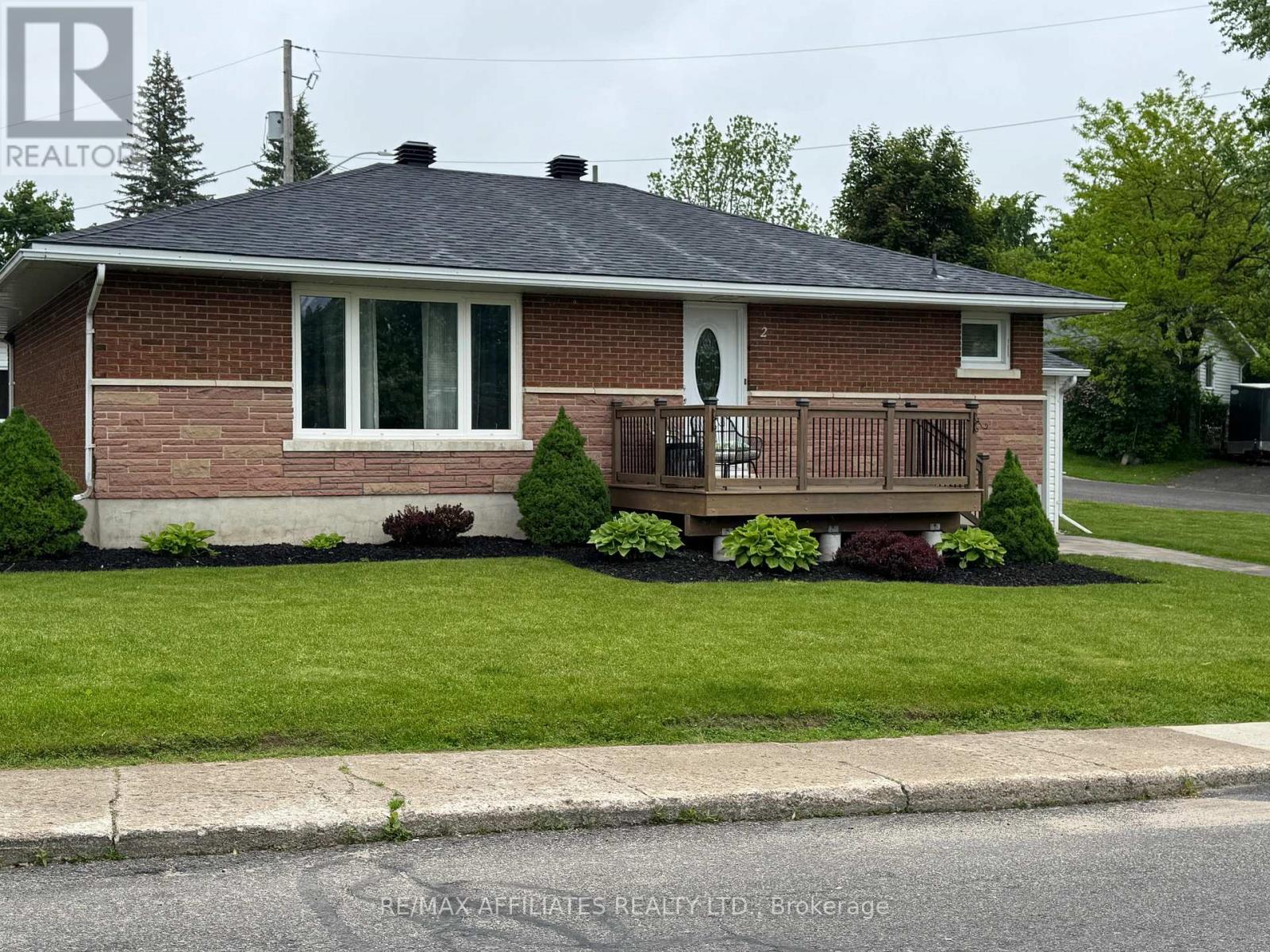 2 PHILIP STREET, Smiths Falls, Ontario