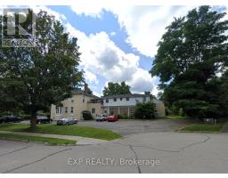 10 BELVEDERE PLACE, Brockville, Ontario