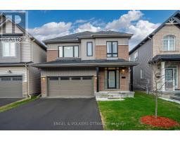 329 FINIAL WAY, Ottawa, Ontario