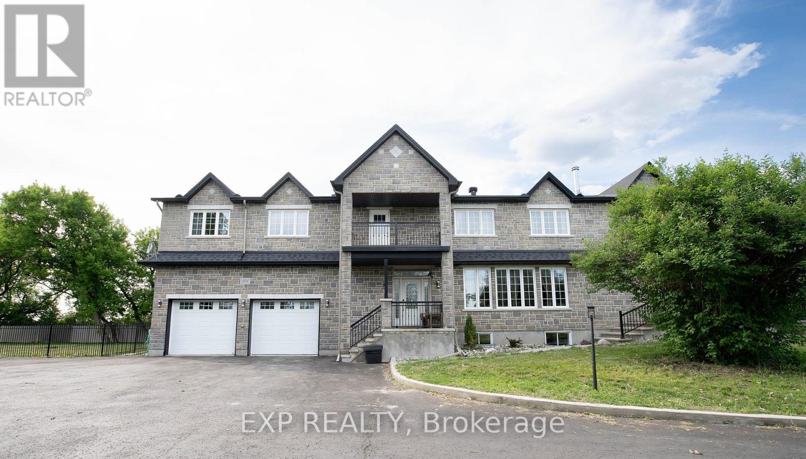 2754 EAGLESON ROAD, Ottawa, Ontario
