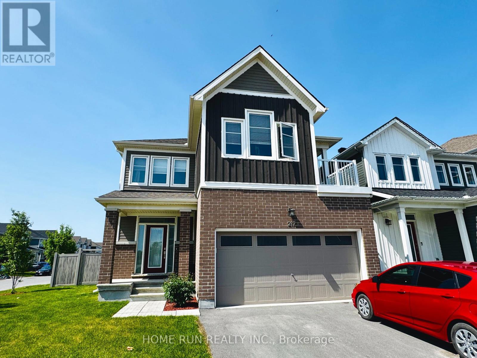 219 MEYNELL ROAD, Ottawa, Ontario