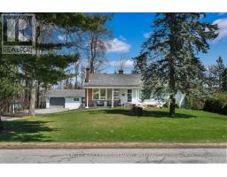 8 PINEGLEN CRESCENT, Ottawa, Ontario