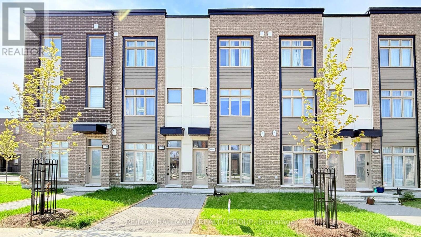 1418 HEMLOCK ROAD, Ottawa, Ontario