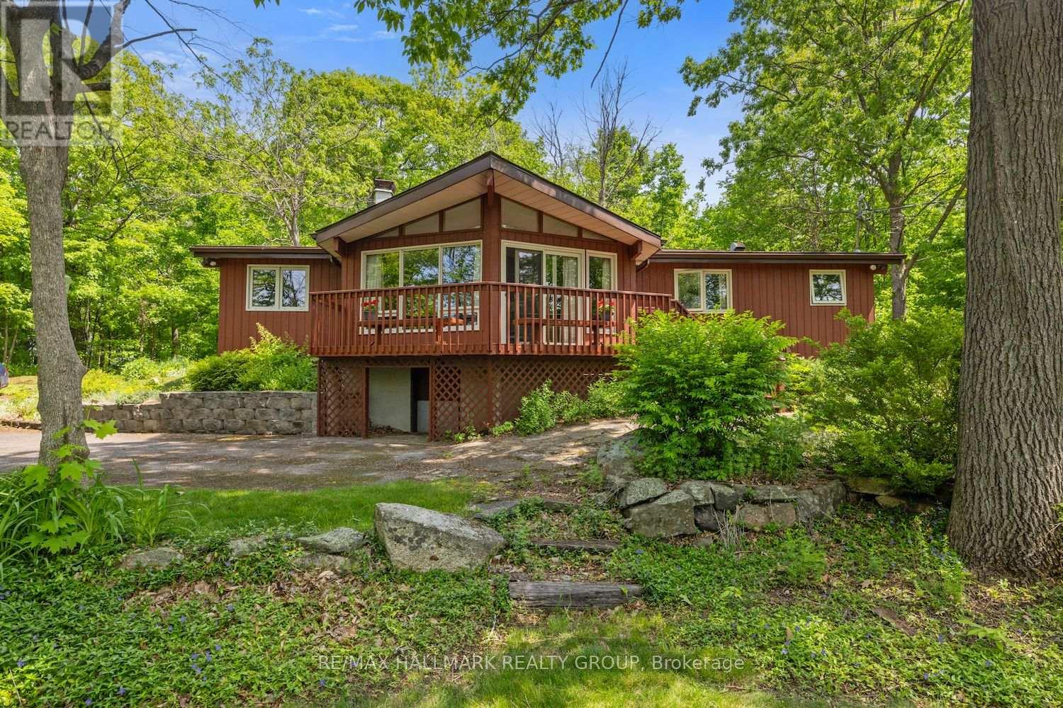 588 SKI HILL ROAD, Mississippi Mills, Ontario