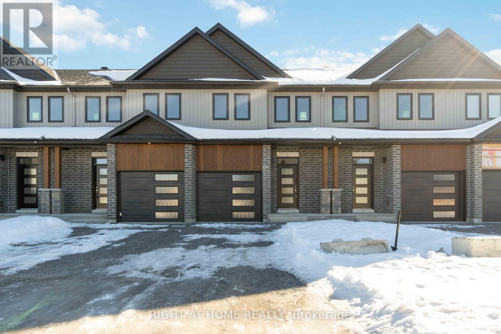56 GRIFFITH WAY, Carleton Place, Ontario
