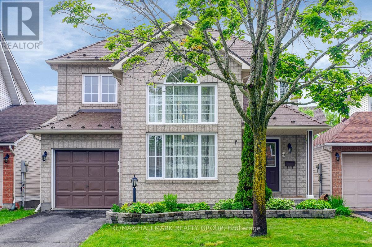 6 STONEPOINTE AVENUE, Ottawa, Ontario
