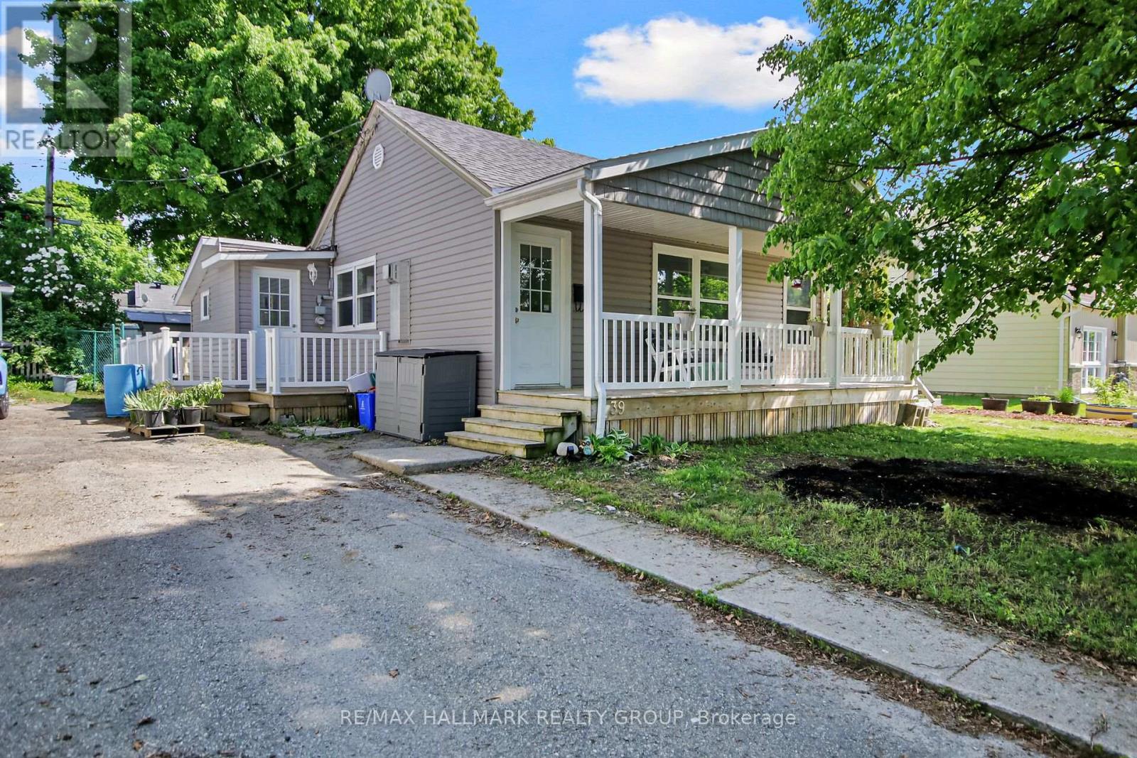 39 BEECH STREET, Smiths Falls, Ontario