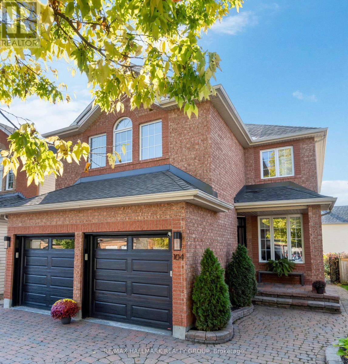 104 MEADOWCROFT CRESCENT, Ottawa, Ontario