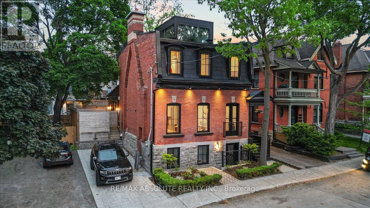 512 COOPER STREET, Ottawa, Ontario