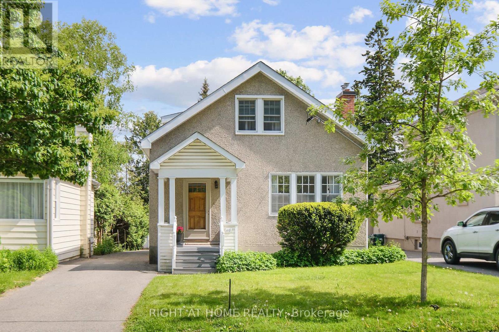 110 CLEGG STREET, Ottawa, Ontario