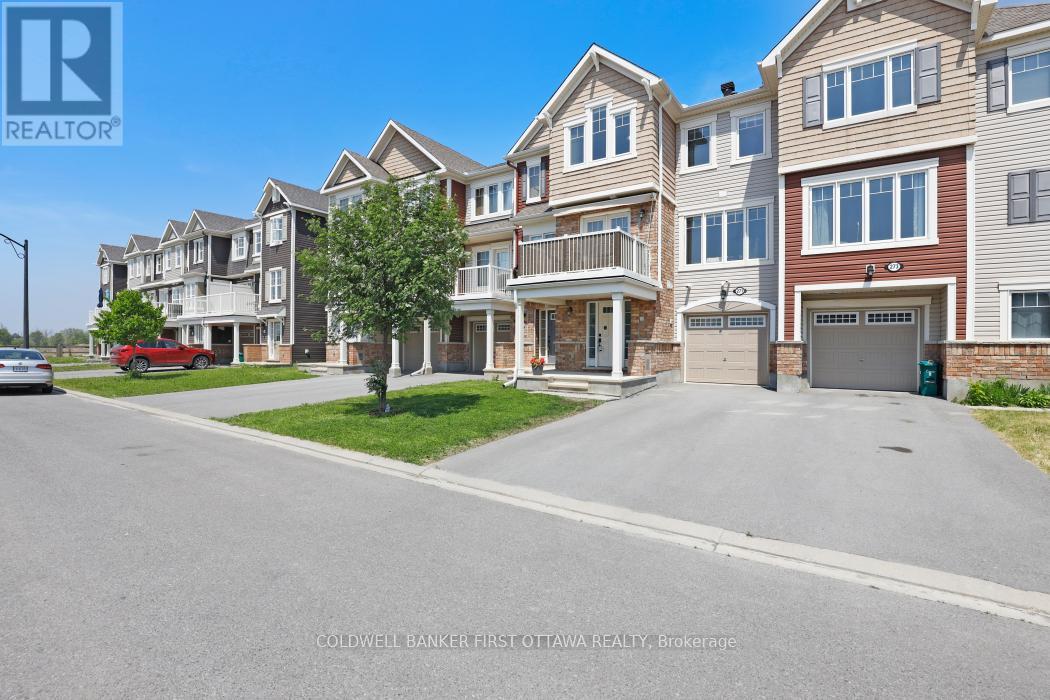 271 BRASSY MINNOW CRESCENT, Ottawa, Ontario